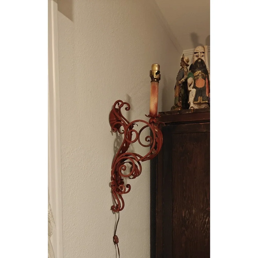 Vintage 50s MCM Art Nouveau Metal Ornate Electric Sconce Lamp Works